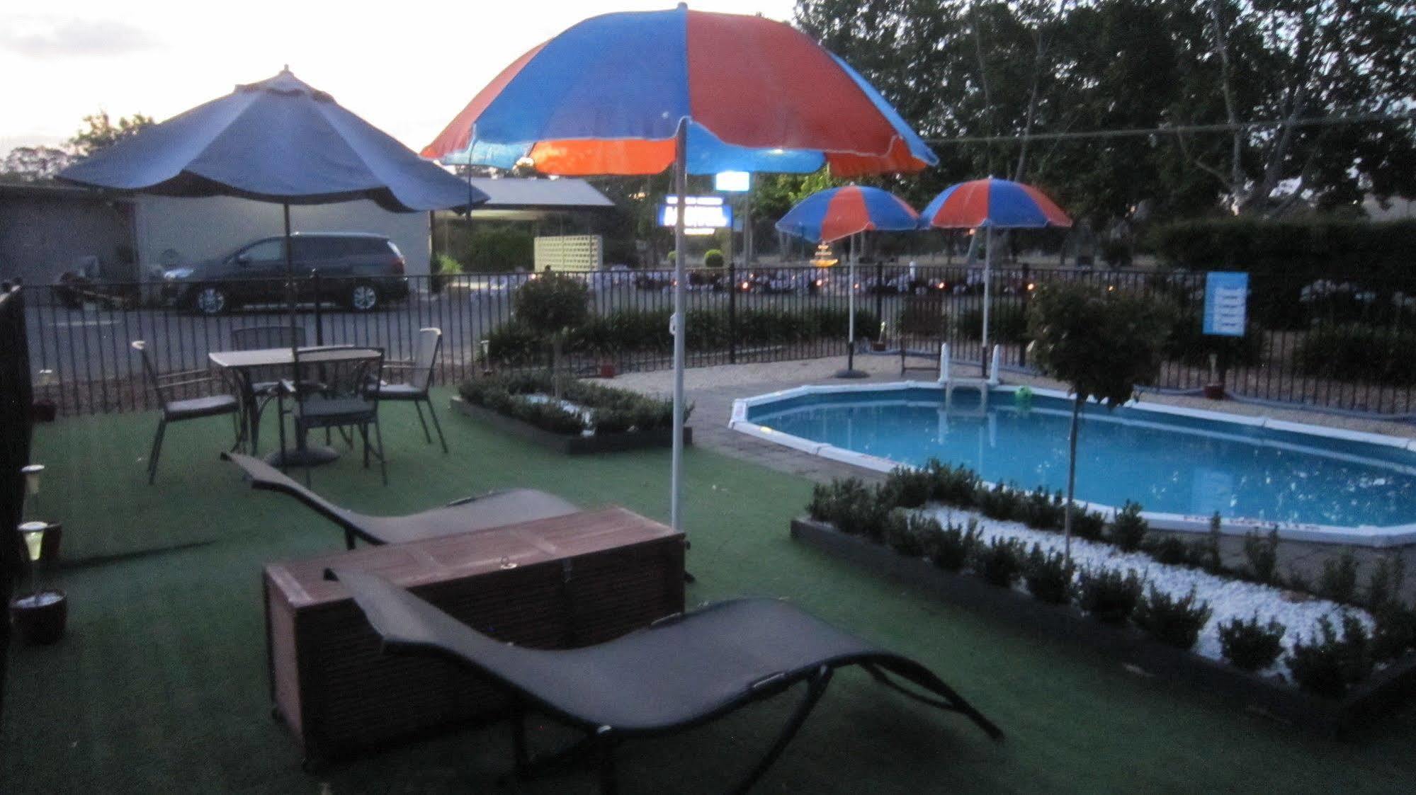 Castle Creek Motor Inn Euroa Eksteriør billede